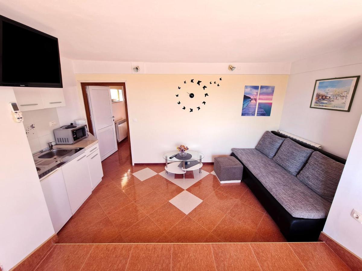 Guesthouse Casa Barbaro โรวินสโก เซโล ภายนอก รูปภาพ