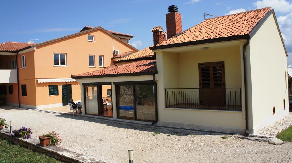 Guesthouse Casa Barbaro โรวินสโก เซโล ภายนอก รูปภาพ