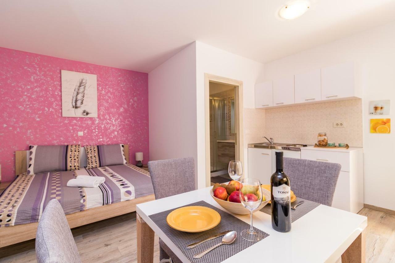 Guesthouse Casa Barbaro โรวินสโก เซโล ภายนอก รูปภาพ