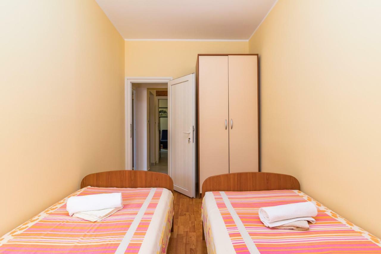 Guesthouse Casa Barbaro โรวินสโก เซโล ภายนอก รูปภาพ